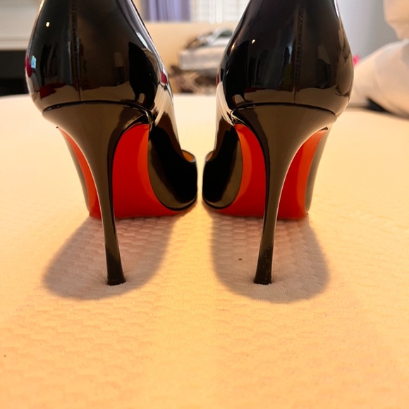 Louboutin black patent pumps size 38 - Picture 4 of 6